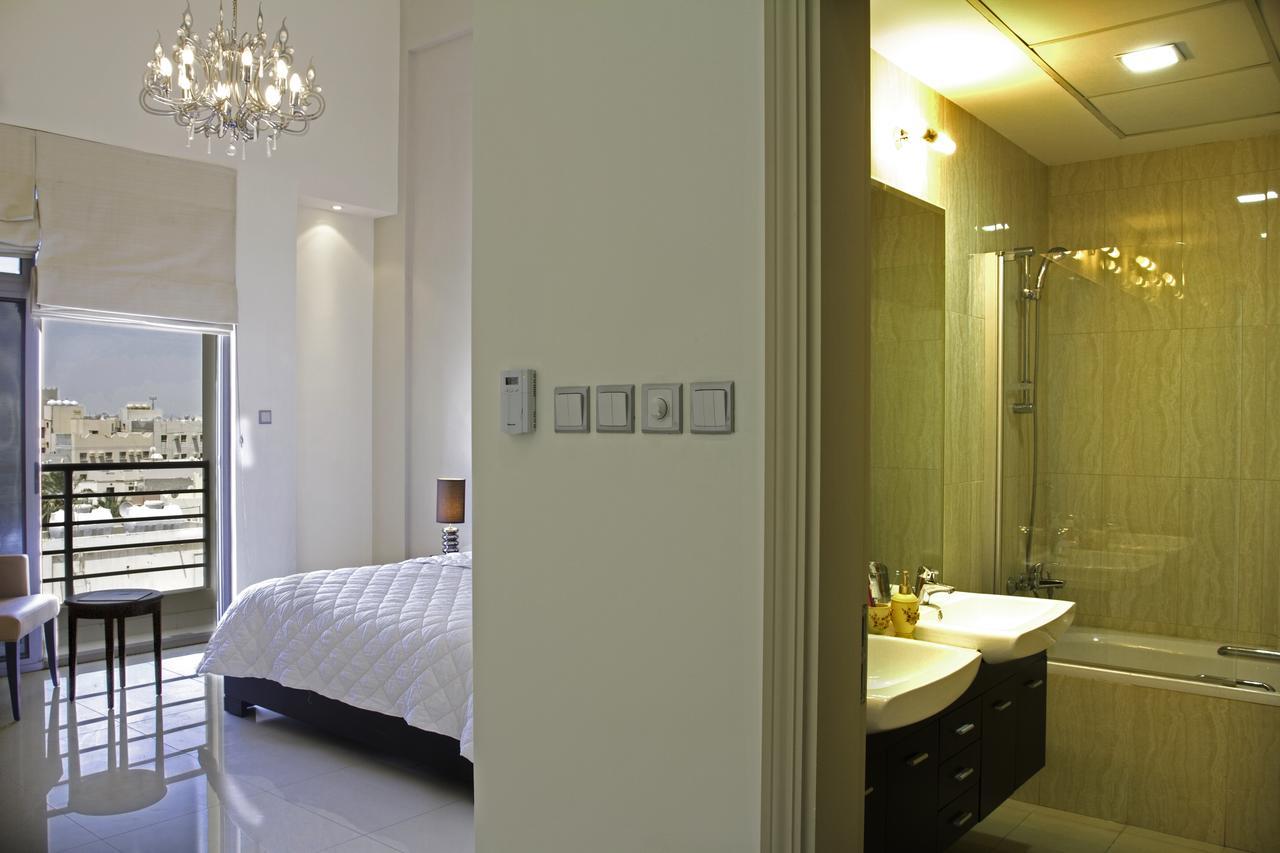 Almoayyed Suites Manama Exterior foto